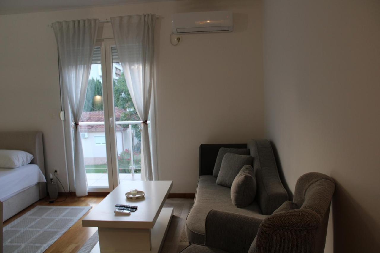 Delta Studio Apartman Podgorica Extérieur photo
